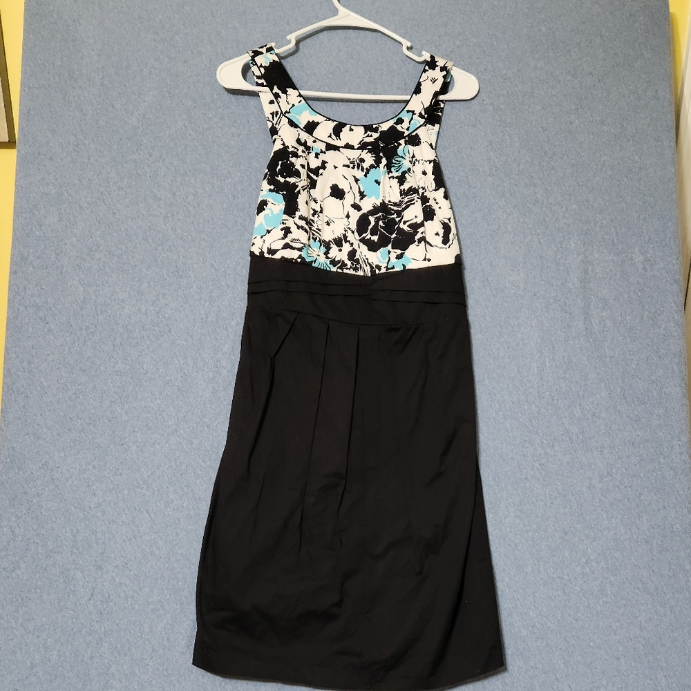 Maurices two tone floral tie back sleeveless dress. Size 11/12